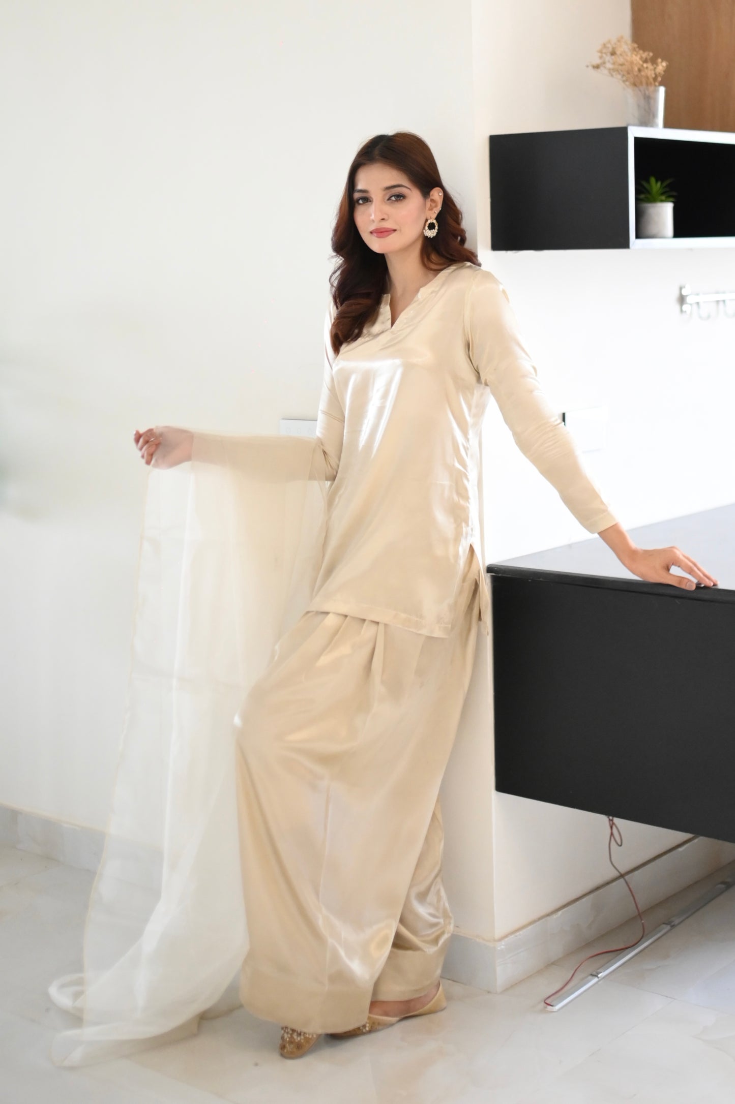 Hazel -Farshi Shalwar Suit